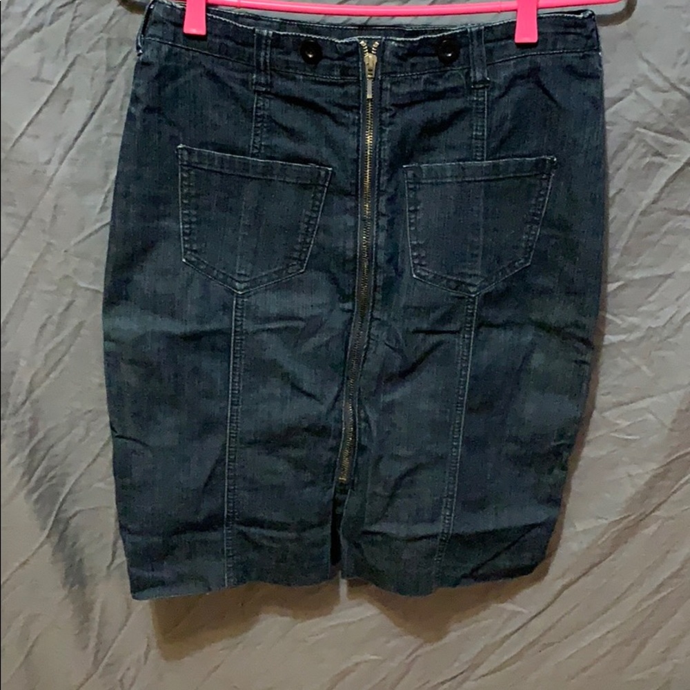 Women’s skirt size small